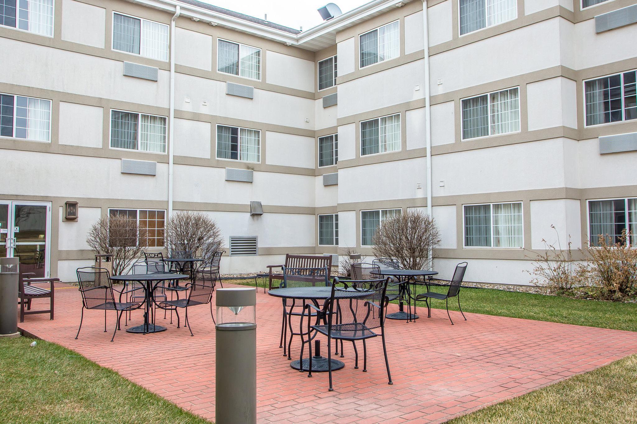 Mainstay Suites Cedar Rapids North - Marion Eksteriør bilde